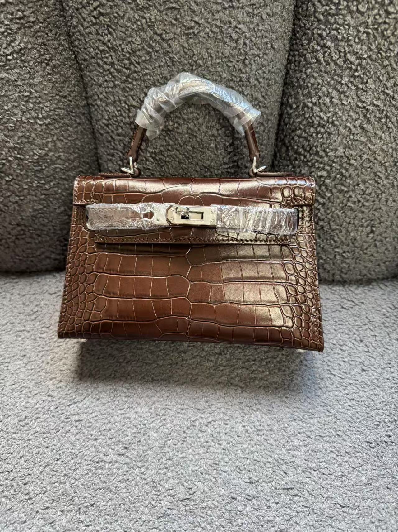 Kelly Crocodile